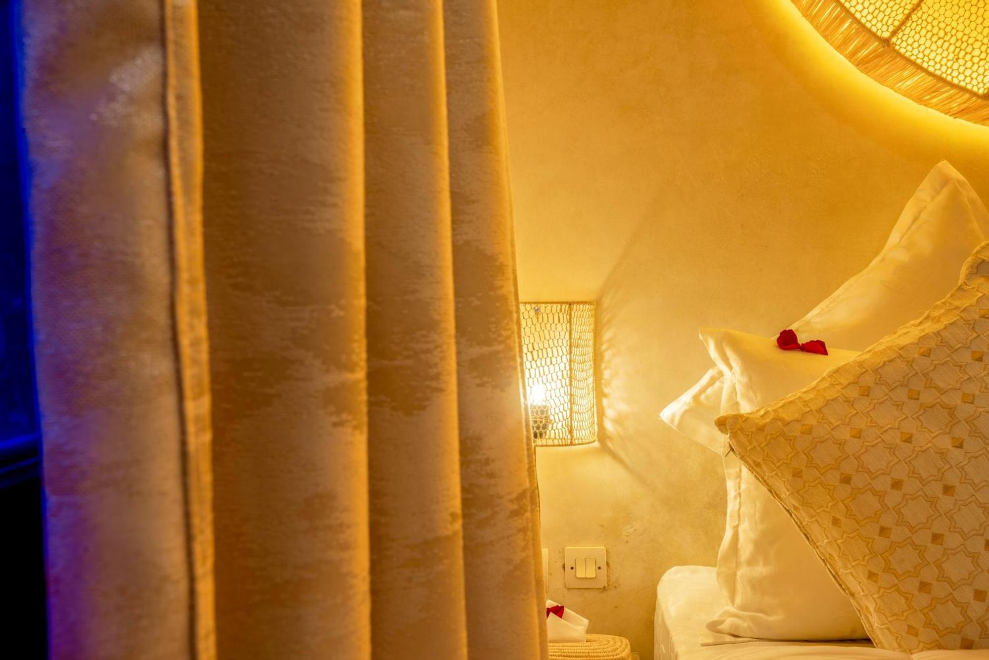 Riad Le Graff Pink มาร์ราเกช ภายนอก รูปภาพ
