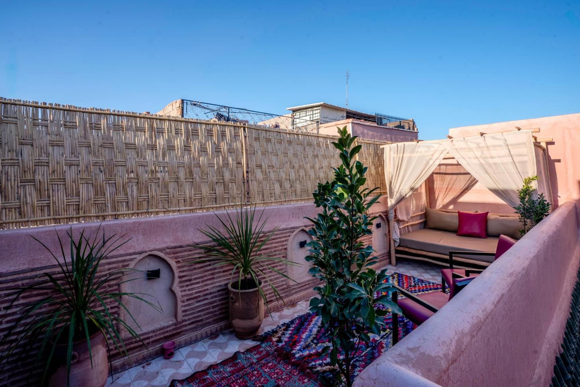 Riad Le Graff Pink มาร์ราเกช ภายนอก รูปภาพ