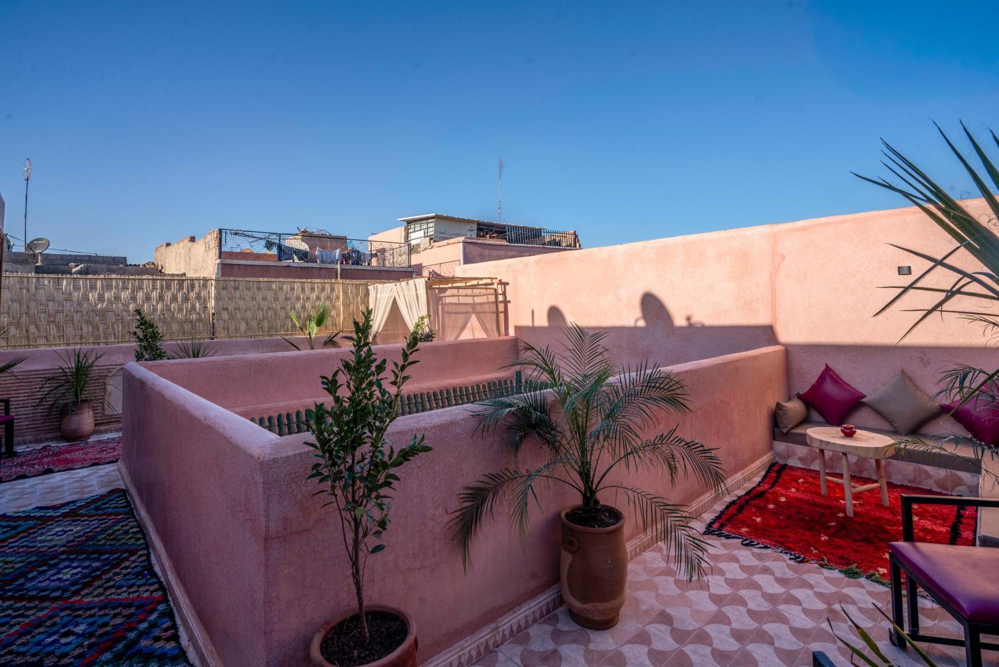 Riad Le Graff Pink มาร์ราเกช ภายนอก รูปภาพ