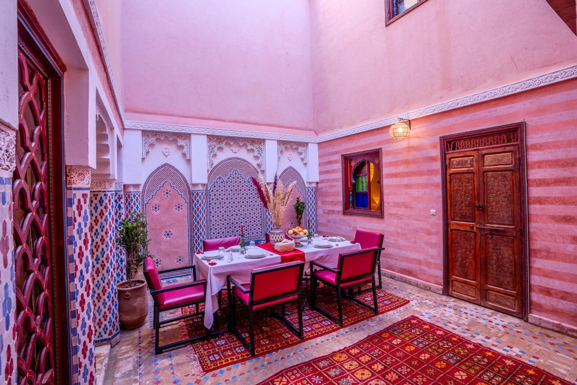 Riad Le Graff Pink มาร์ราเกช ภายนอก รูปภาพ