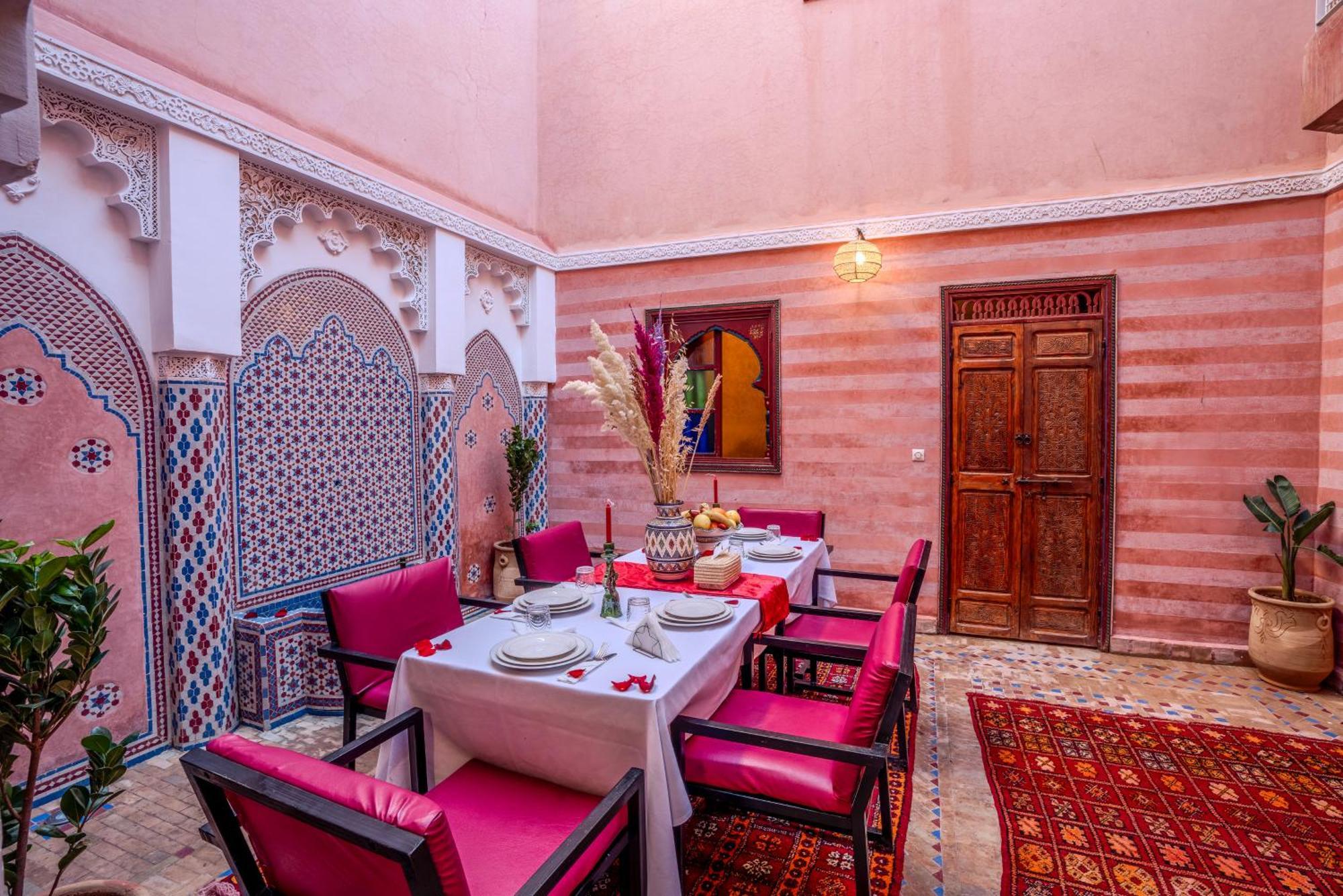 Riad Le Graff Pink มาร์ราเกช ภายนอก รูปภาพ