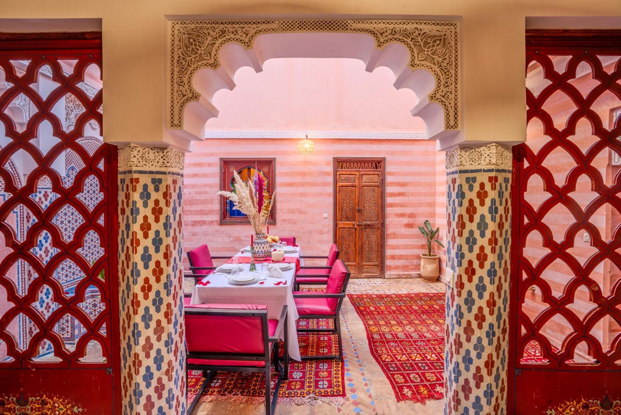 Riad Le Graff Pink มาร์ราเกช ภายนอก รูปภาพ